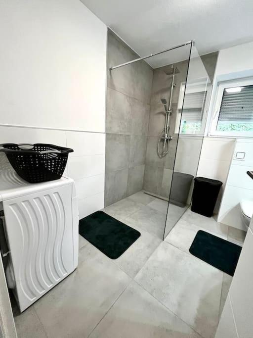Ab Apartment Moderne Zweizimmerwohnung フィラハ エクステリア 写真